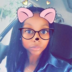 Meet your Posher, Kandi